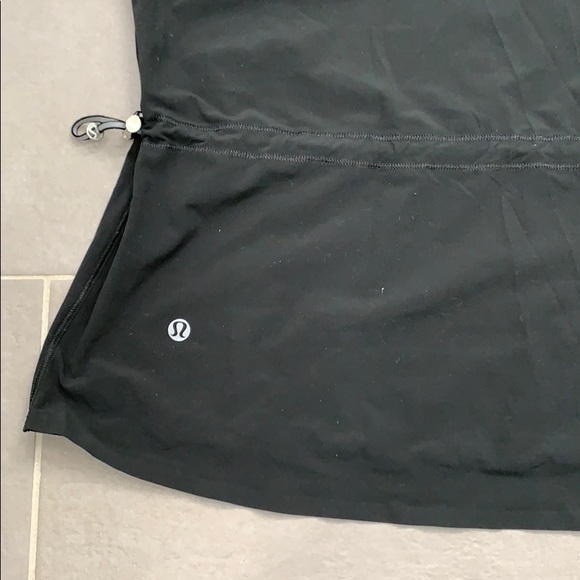 Lululemon black tank, size 6 - Picture 5 of 8
